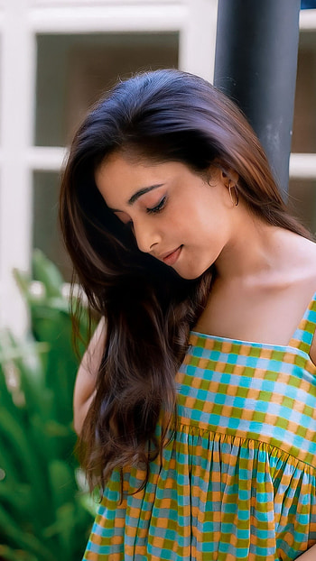 Priyanka mohan, tamil actress HD phone wallpaper