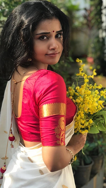 Anupama Parameswaran, South Heroine HD phone wallpaper