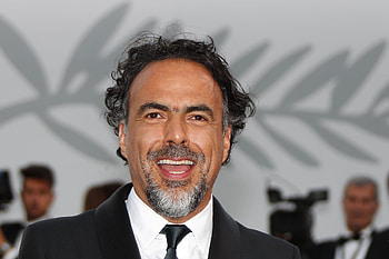 Alejandro Gonzalez Inarritu, Biography, Life story, Super stars bio HD wallpaper