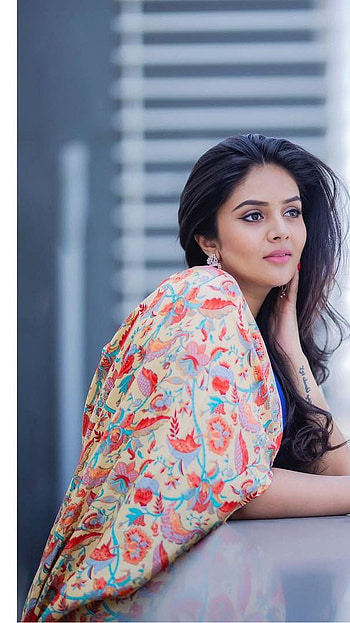Sreemukhi, telugu actress, model HD phone wallpaper