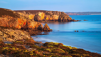 The views of Celtic France at Camaret-sur-mer, sea, sky, rocks, coast HD wallpaper