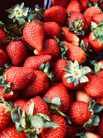 Red fruits, strawberries, fresh HD phone wallpaper