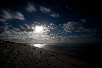 Nature, Sea, Night, Clouds, Shore, Bank, Starry Sky HD wallpaper