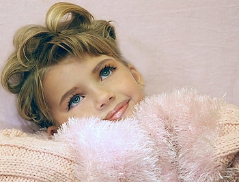 girl, sweet, children, gentle, eyes, baby, beautiful, nice, face, cool, lips, child HD wallpaper