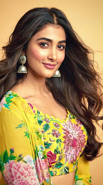 South Heroine, Pooja Hegde, Beautiful, Tamil Actress HD phone wallpaper