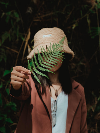 Hand, Miscellanea, Miscellaneous, Fern, Girl, Style, Leaflet, Hat HD phone wallpaper