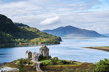 Eilean Donan Castle, Scotland, hills, scotland, castle, lake HD wallpaper