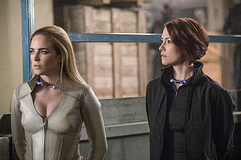 Sara Lance And Alex Denvers Legends Of Tomorrow Season 3 2017, sara-lance, caity-lotz, legends-of-tomorrow, tv-shows HD wallpaper