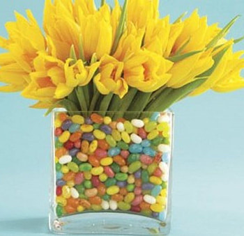 Spring Easter Decoration, still life, yellow, flowers, tulips, spring, candies HD wallpaper