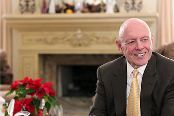 Stephen R. Covey, Emotional intelligence, Empathetic leadership, Authenticity HD wallpaper