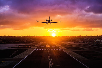 Airport , Terminal buildings, Urban travel, Aviation industry HD wallpaper