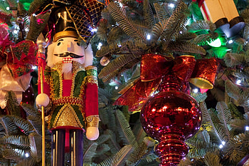 Nutcracker, Captivating , Magical holiday spirit, Stunning visuals HD wallpaper