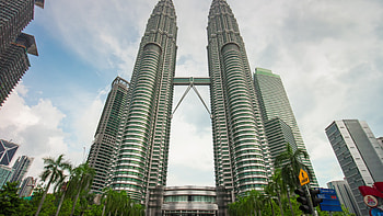 Petronas Twin Towers, Malaysia, Kuala Lumpur, Downtown city view HD wallpaper