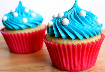 Cupcakes, sweet, icing, food HD wallpaper