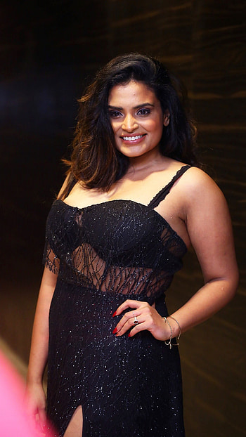 Sarayu, model, sexy gorgeous, influencer HD phone wallpaper