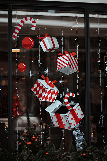 Holidays, New Year, Decorations, Christmas, Holiday, Garland, Garlands, Presents, Gifts, Boxes HD phone wallpaper