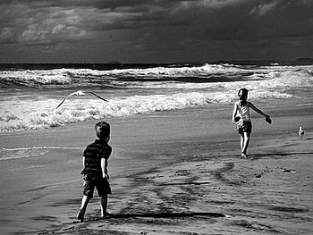 Mi-e Dor De Copilarie, sea, white, mare, black, copii, copilarie, , child HD wallpaper