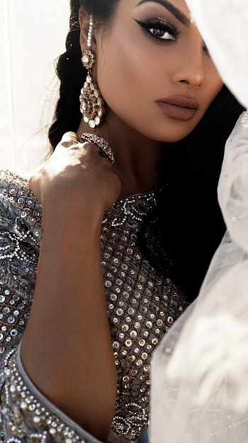 Chandrika ravi, model HD phone wallpaper