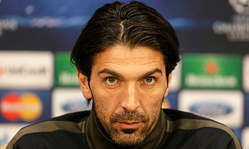 Goalkeeping brilliance, Gianluigi Buffon , Football legend, Juventus icon HD wallpaper