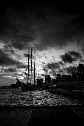Ships, Dark, Bw, Chb, Port HD phone wallpaper