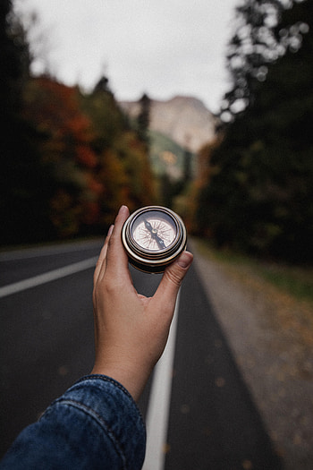 Hand, Miscellanea, Miscellaneous, Focus, Fingers, Compass HD phone wallpaper