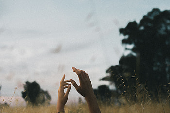 Nature, Sky, Miscellanea, Miscellaneous, Hands, Fingers HD wallpaper