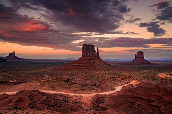 Monument Valley , Breathtaking landscapes, Nature's masterpiece, Desert beauty HD wallpaper