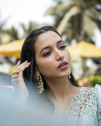 Shrinidhi shetty, face, lip HD phone wallpaper