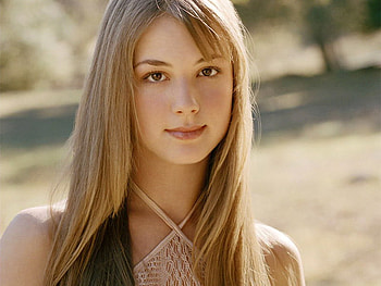 emily vancamp, cute, funny, actress, lovely HD wallpaper