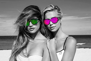 Abstract of Sandra Kubicka & Rocky Barnes, sunglasses, model, black, white, abstract, beach HD wallpaper