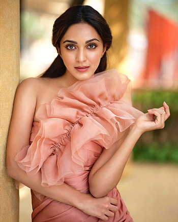 Kiara advani, dress, Shradha_Kapoor, face HD phone wallpaper