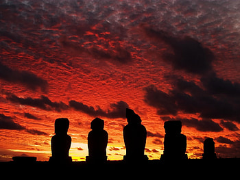 Easter Island, Majestic Moai statues, Polynesian history, Megalithic sculptures HD wallpaper