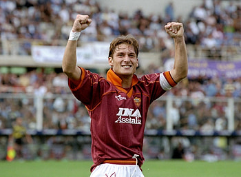 Vintage jersey, Francesco Totti HD wallpaper