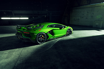 Side-view, Green Lamborghini Aventador SVJ HD wallpaper