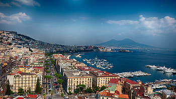 Coastal street, que Naples, Italian charm, Traveller's paradise HD wallpaper