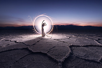 Women Landcape Light Painting, fantasy-girls, painting, artist, artwork, digital-art HD wallpaper