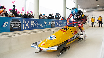 Laura Nolte and Deborah Levi, Bobsleigh HD wallpaper