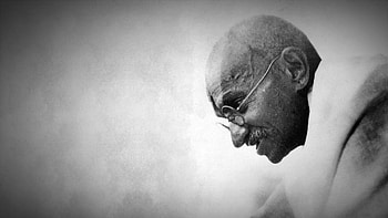 Mahatma Gandhi , Indian dom fighter, Legacy of non-violence, Inspiring leader HD wallpaper