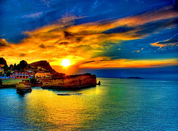 Sunrise over the coast, sky, water, coast, sunrise HD wallpaper