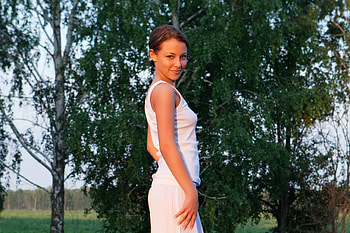 A Special Glow, cute, Nikia Ahe, model, brunette HD wallpaper
