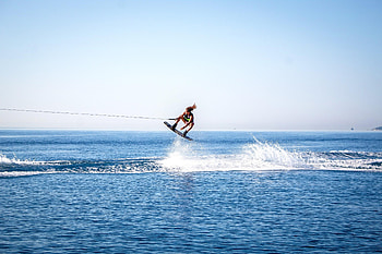 Villeneuve-Loubet, CheckYeti, Wakeboarding & wakesurfing HD wallpaper