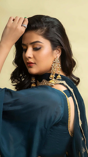 Sreemukhi, telugu actress, anchor HD phone wallpaper