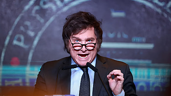 Dynamic Speaker, Celebrity, Javier Milei HD wallpaper