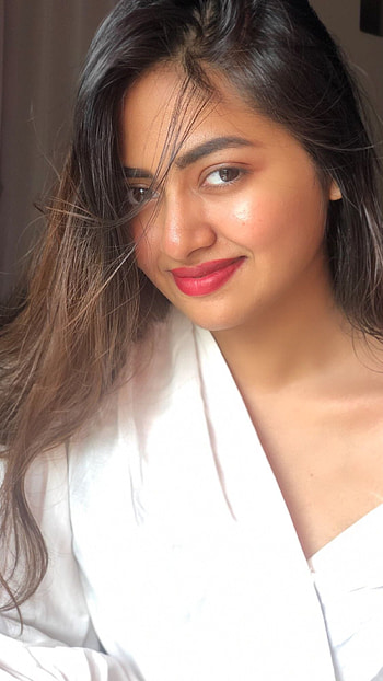 Shalin zoya, malayalam actress HD phone wallpaper