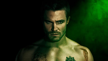 Stephen Amell As Oliver Queen In Arrow , arrow, tv-shows, superheroes, stephen-amell HD wallpaper