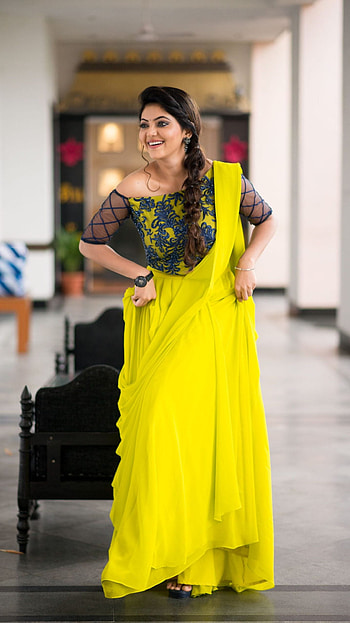 Athulya ravi, tamil actress, saree beauty HD phone wallpaper