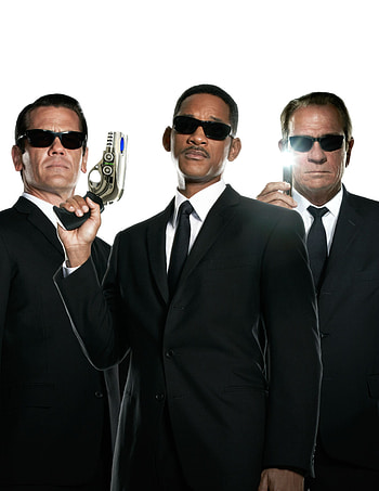 Men In Black, Aliens on Earth, Action-packed scenes, Intergalactic battles HD phone wallpaper