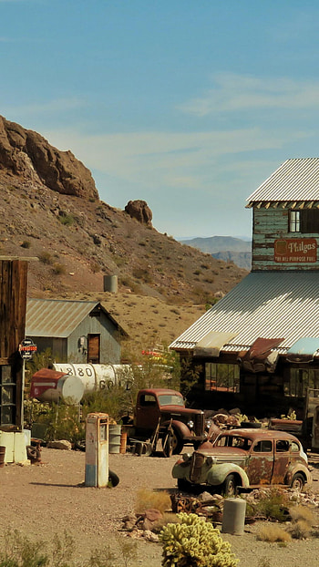 Ghost Town, Abandoned buildings, Eerie atmosphere, Haunting memories HD phone wallpaper