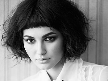 Do You Know Me, think, portrait, black and white, eyes, face, cute, beautiful, woman HD wallpaper