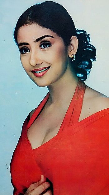 Manisha Koirala, bollywood actress, saree beauty, vintage HD phone wallpaper